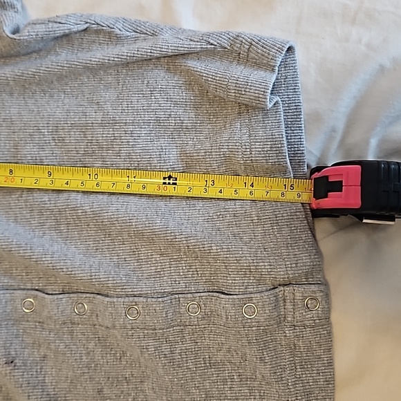 Gray Long Sleeve Crop Top Size L - Picture 5 of 6